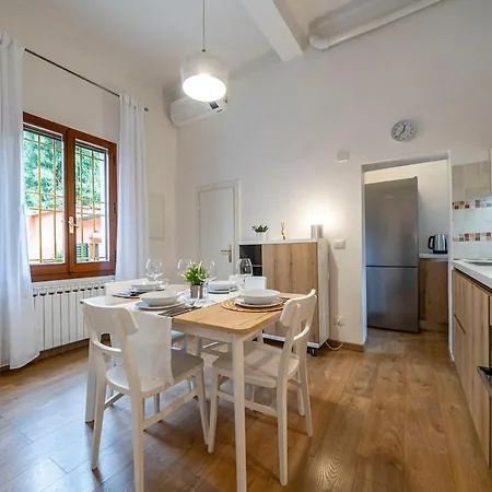 Semesterbostad Centre - Beautiful With Garden *